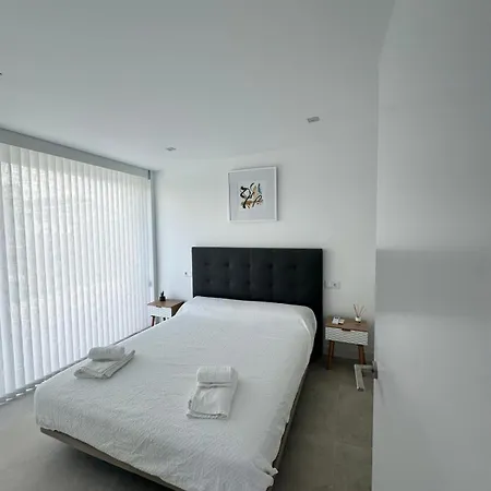 Apartment Carino - En De Bergantinos Malpica